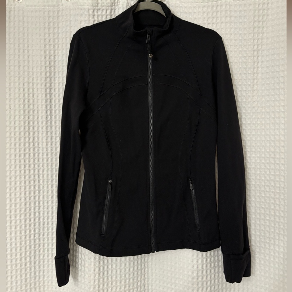 Lululemon Black Define Jacket
Nulu